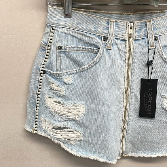 NWT Carmar Beatrice Pearl Side Trim Zip Front Distressed Denim Jean Skirt 28 - Picture 5 of 16